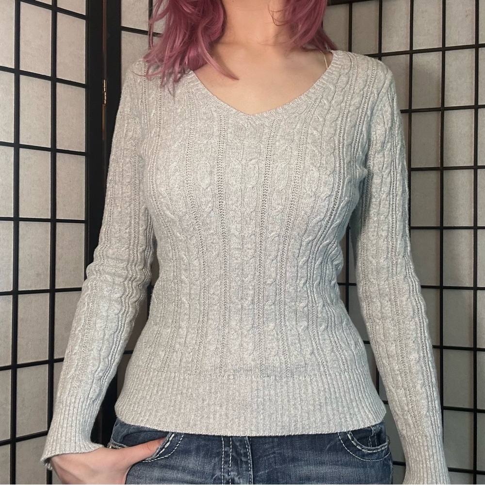 2000s Gray Cable Knit Sweater